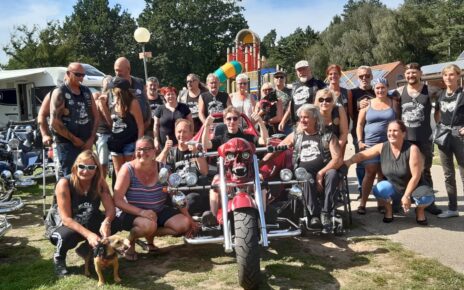 Trike Club Belgium schenkt Kevin supportpakket en dag van z'n leven