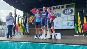 Podiumceremonie Julie De Wilde (PLANTUR-PURA), Marieke de Groot (Get Coached) en Claudia Jongerius (BINGOAL CASINO – CHEVALMEIRE) Dames Elite wielerwedstrijd Grote prijs Tania De Jonge Nederhasselt 2021