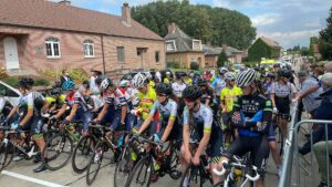 Ann-Sophie Duyck, Lieke van Weereld en Iris Van Der Kolk @ start Grote prijs Tania De Jonge Nederhasselt Dames Elite 2021